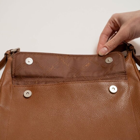 ~ FIRM PRICE ~ 
VINTAGE LONGCHAMP Camel Colored Leather Crossbody - Picture 12 of 16